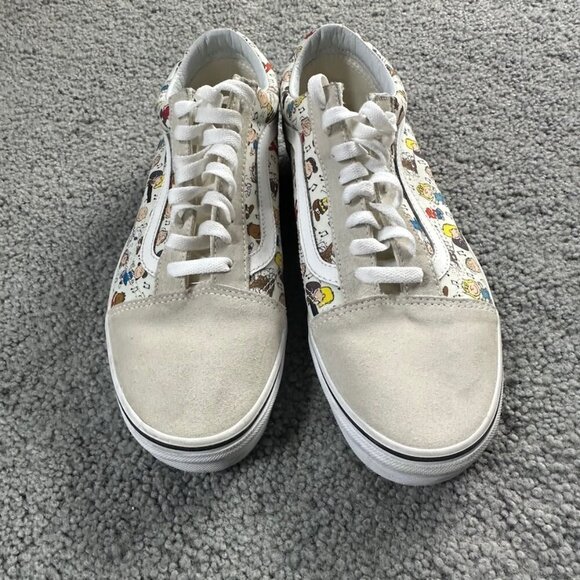 Vans x Peanuts Old Skool 'Snoopy' and Peanuts Sneakers - Size 10 - EUC Like New - Picture 3 of 11